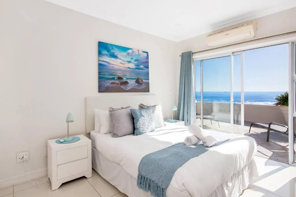 Camps Bay Villa With Impeccable Views! ケープタウン